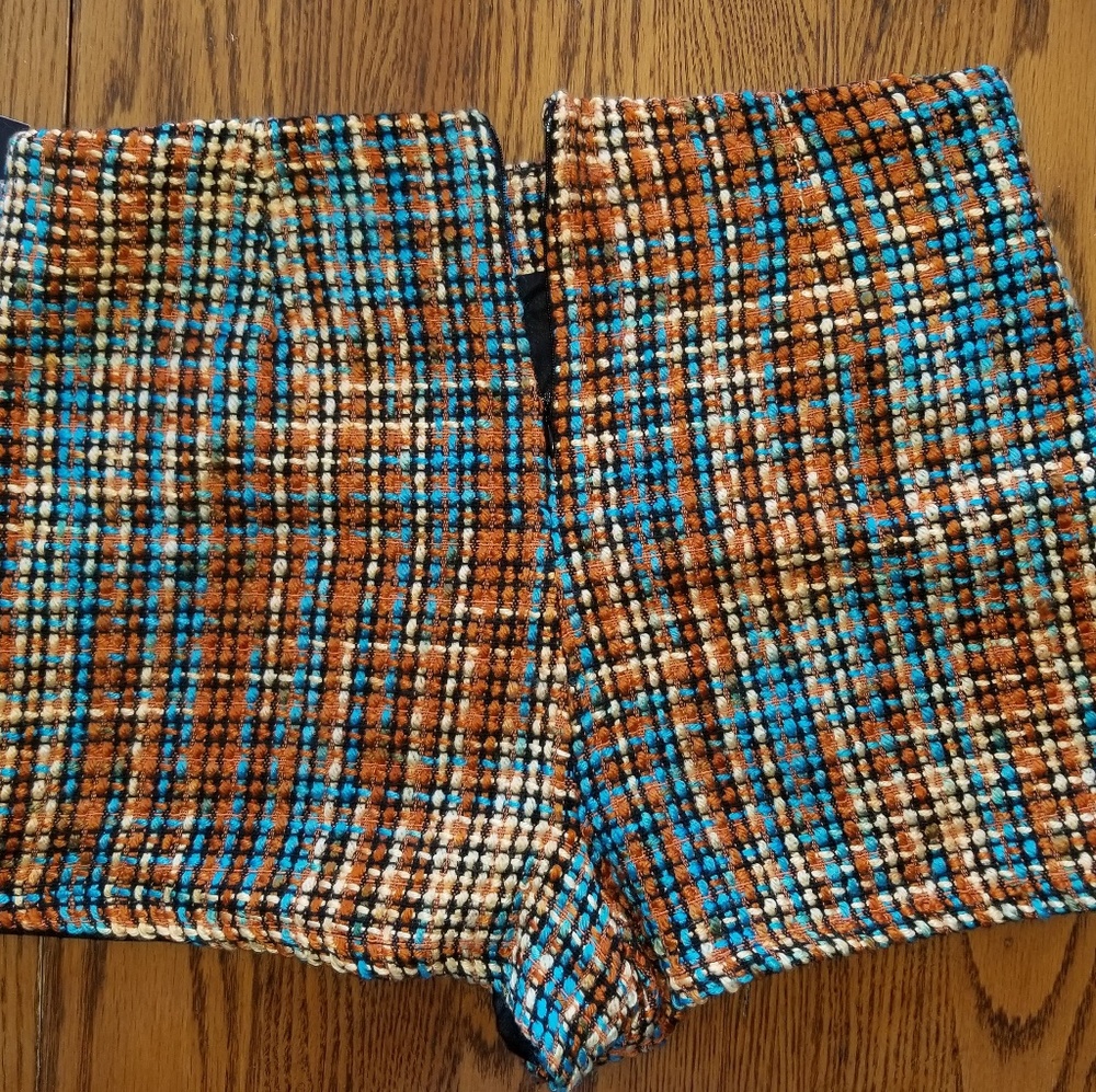 High Rise Tweed Shorts - Picture 2 of 4